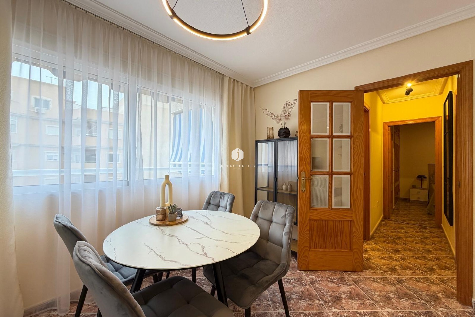 Segunda mano - Apartamento / piso -
Torrevieja - Playa de los Locos
