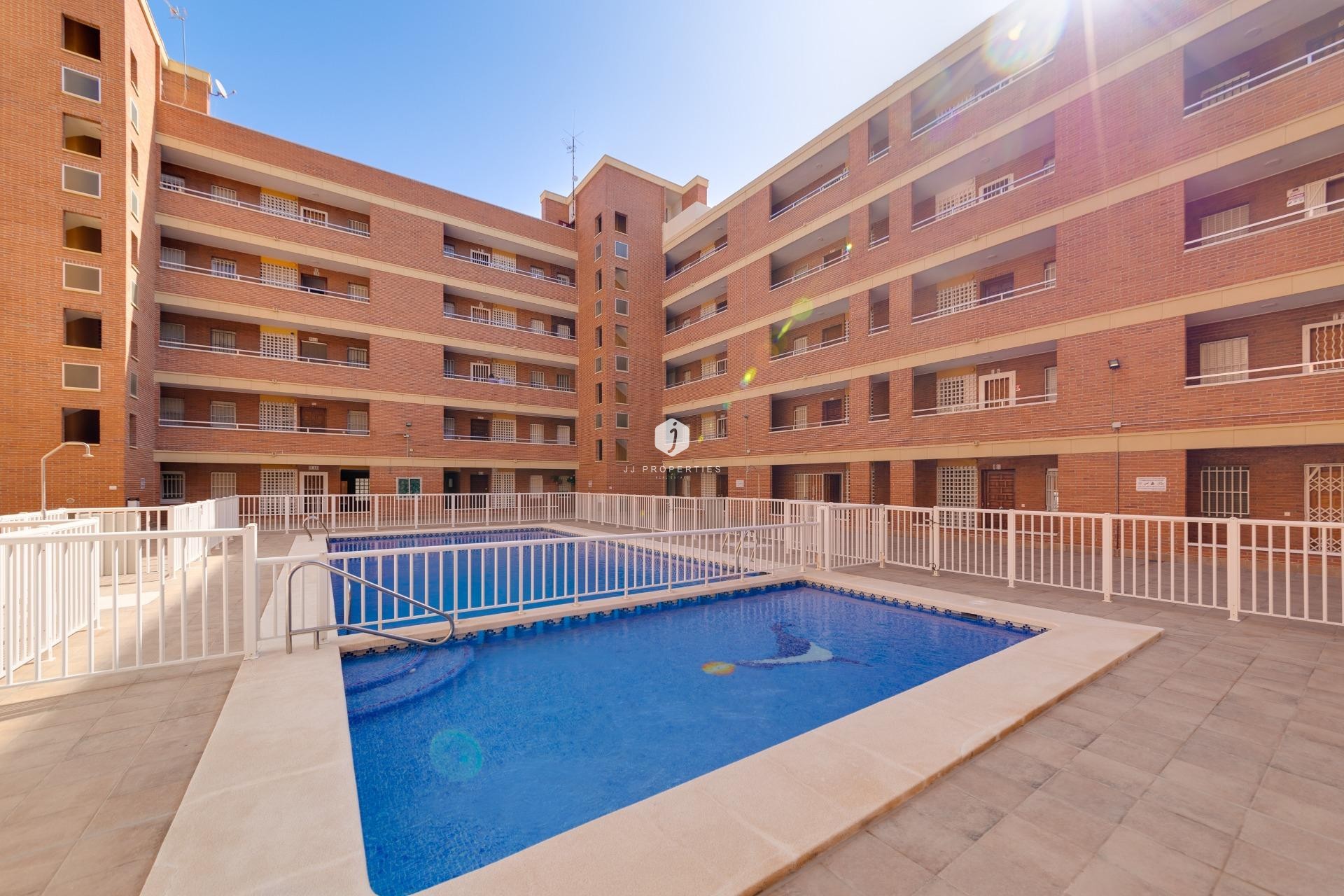 Segunda mano - Apartamento / piso -
Torrevieja - Playa de los Naufragos