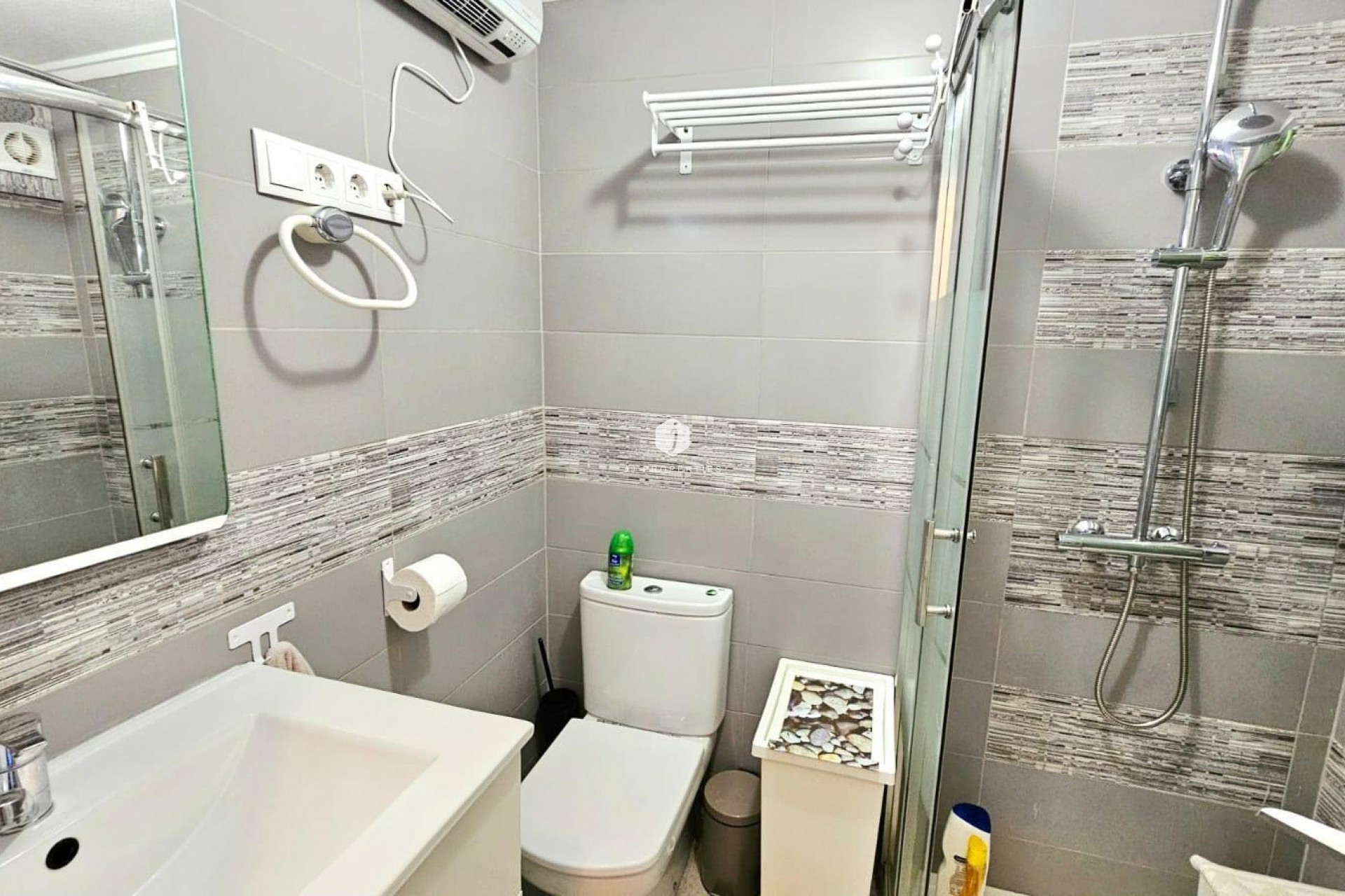 Segunda mano - Apartamento / piso -
Torrevieja - Playa de los Naufragos