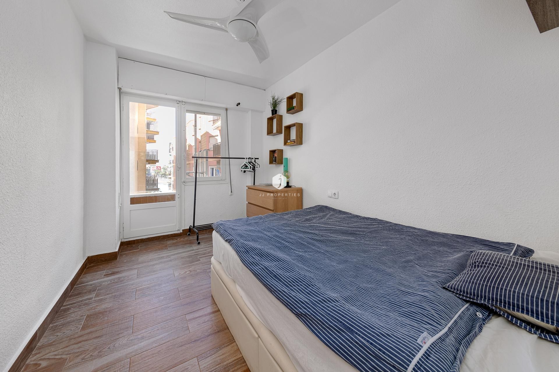 Segunda mano - Apartamento / piso -
Torrevieja - Playa del Cura