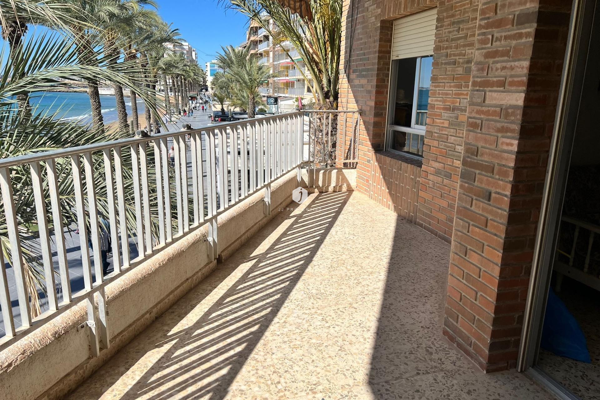 Segunda mano - Apartamento / piso -
Torrevieja - Playa del Cura