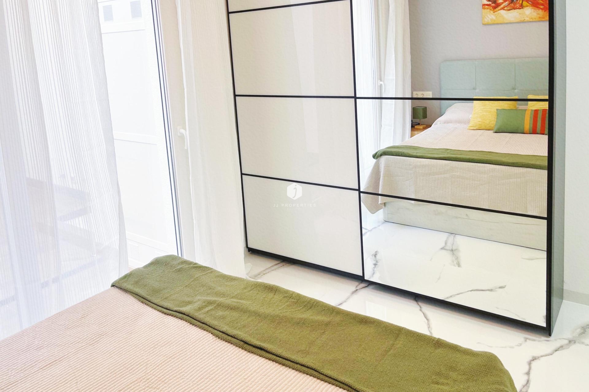 Segunda mano - Apartamento / piso -
Torrevieja - Playa del Cura