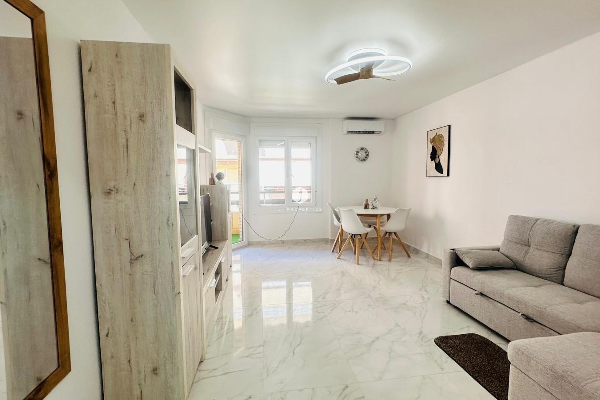 Segunda mano - Apartamento / piso -
Torrevieja - Playa del Cura