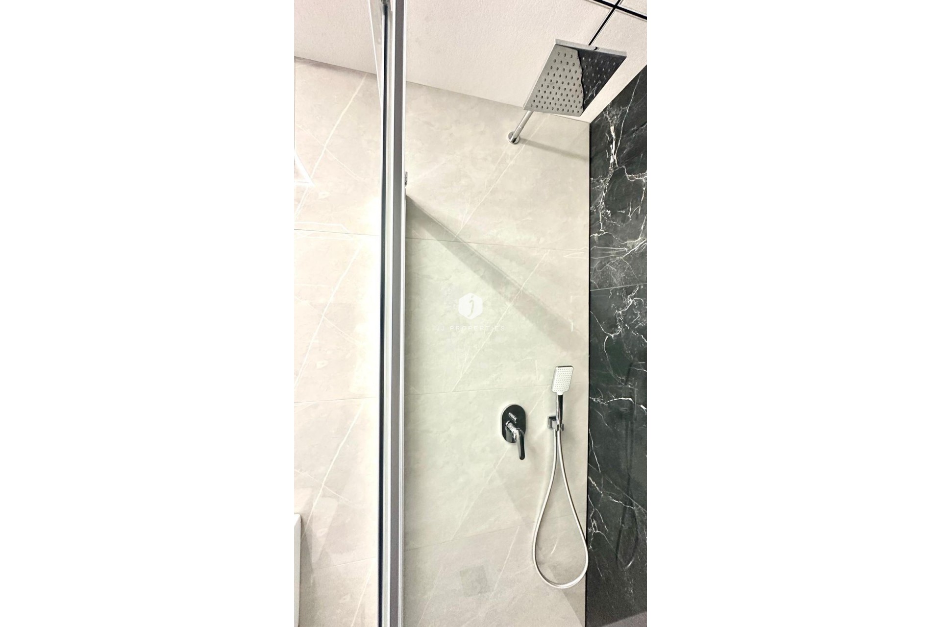 Segunda mano - Apartamento / piso -
Torrevieja - Playa del Cura