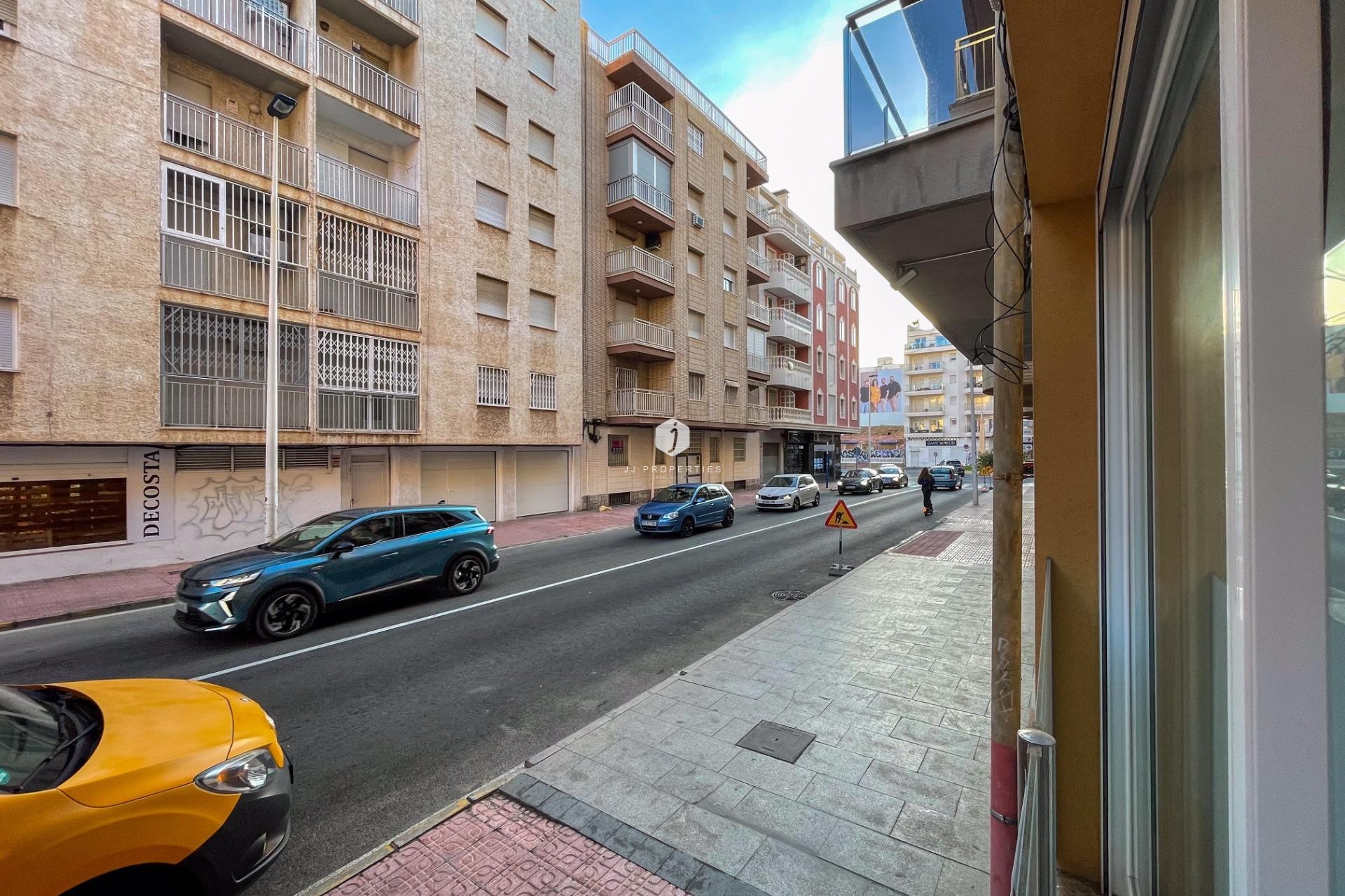 Segunda mano - Apartamento / piso -
Torrevieja - Playa del Cura
