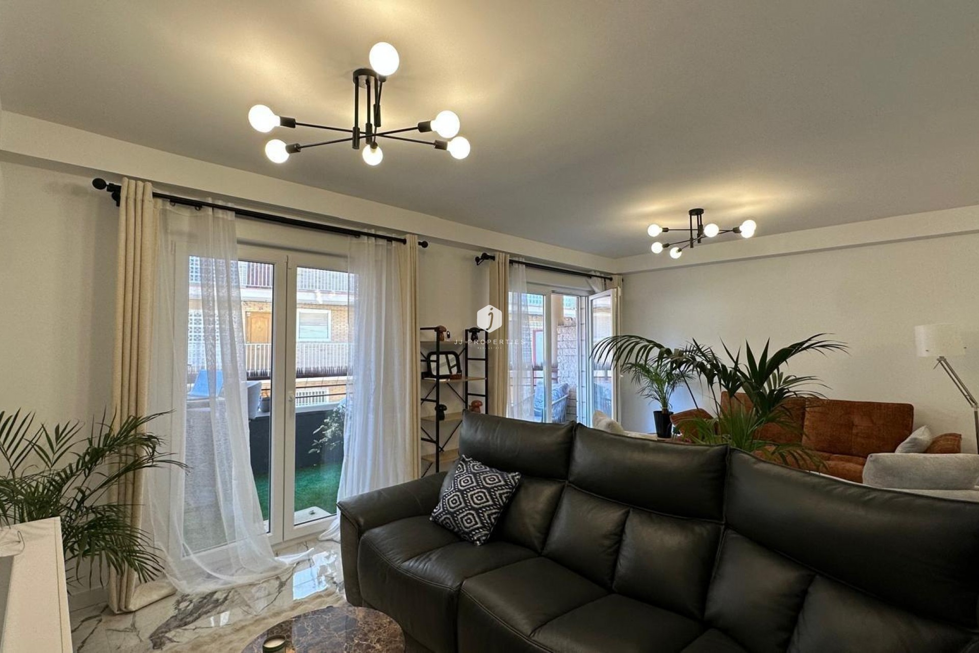 Segunda mano - Apartamento / piso -
Torrevieja - Playa del Cura