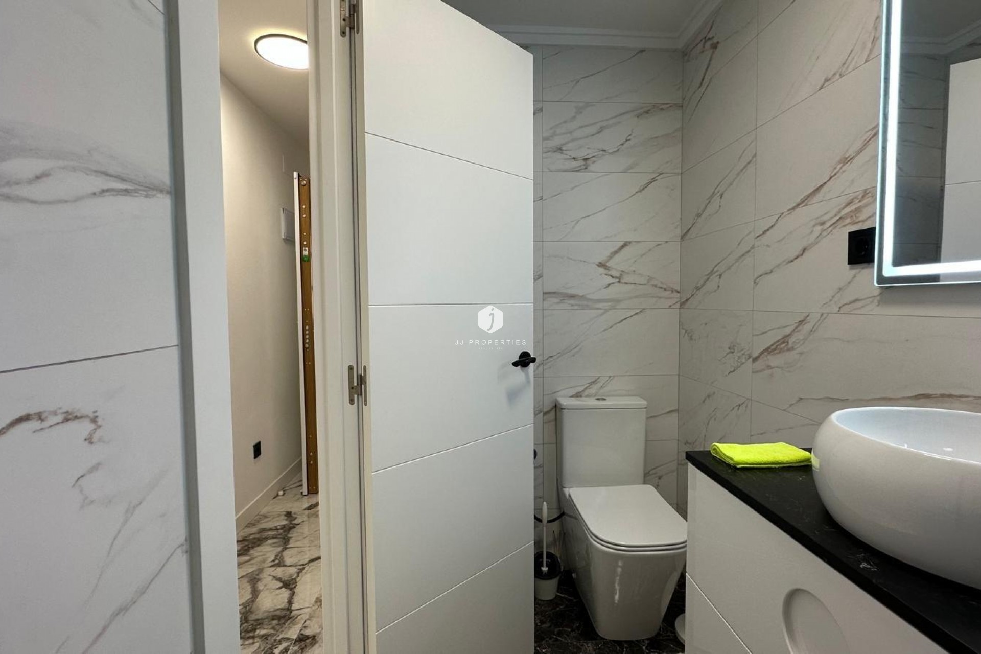 Segunda mano - Apartamento / piso -
Torrevieja - Playa del Cura