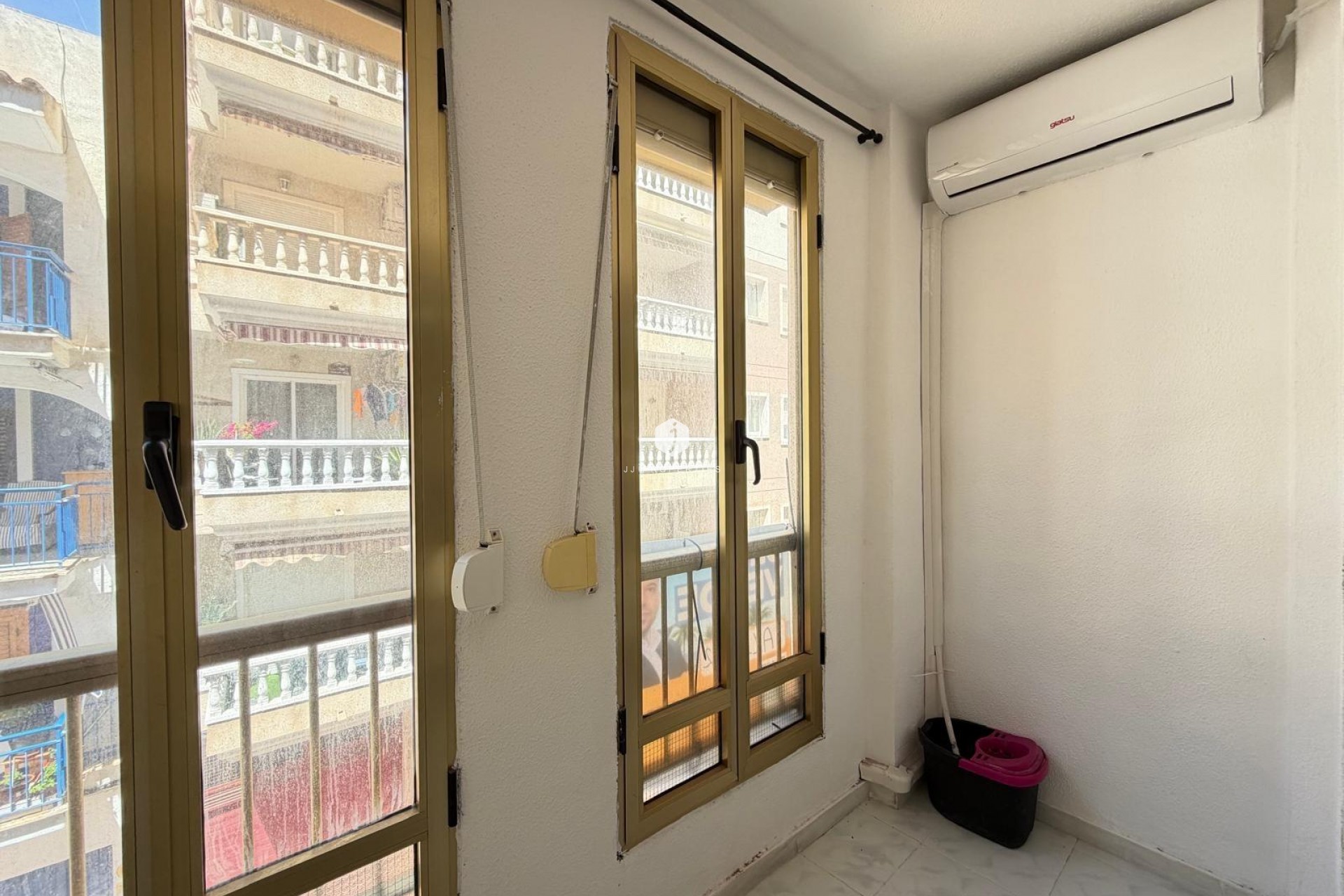 Segunda mano - Apartamento / piso -
Torrevieja - Playa del Cura