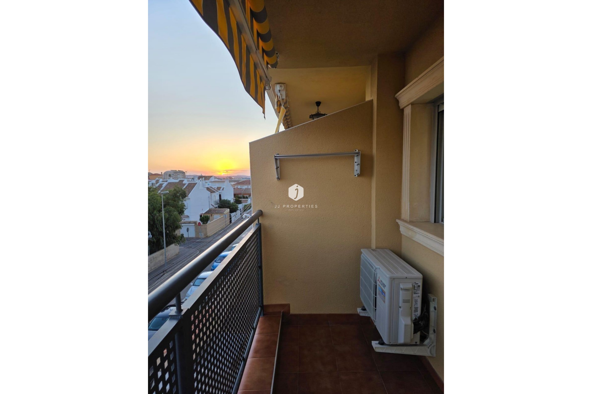 Segunda mano - Apartamento / piso -
Torrevieja - Playa del Cura