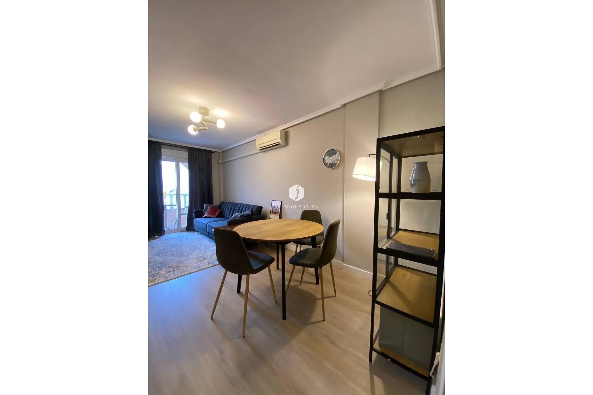 Segunda mano - Apartamento / piso -
Torrevieja - Playa del Cura
