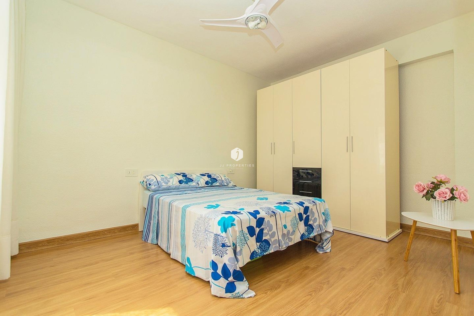 Segunda mano - Apartamento / piso -
Torrevieja - Playa del Cura