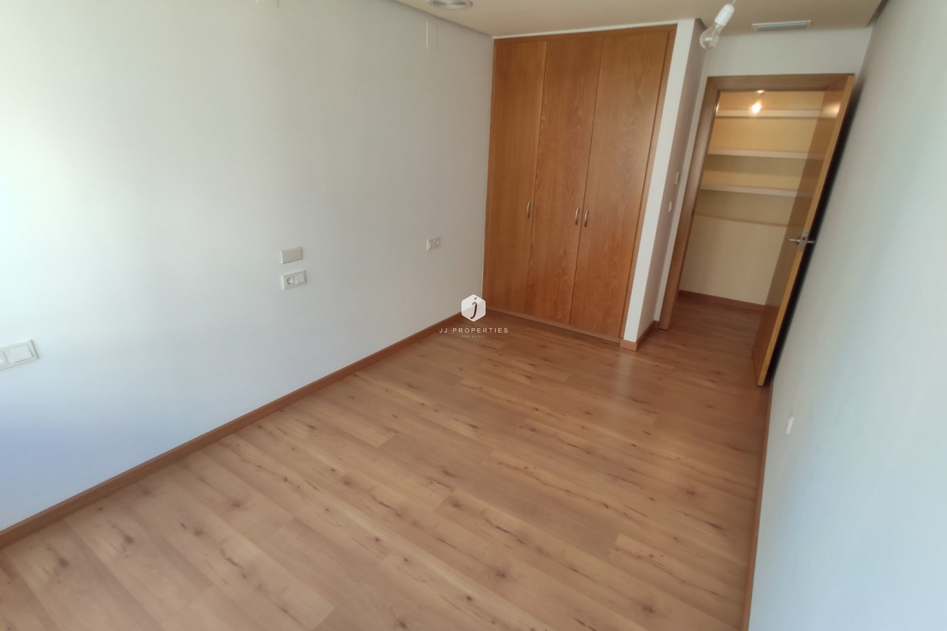 Segunda mano - Apartamento / piso -
Torrevieja - Puerto
