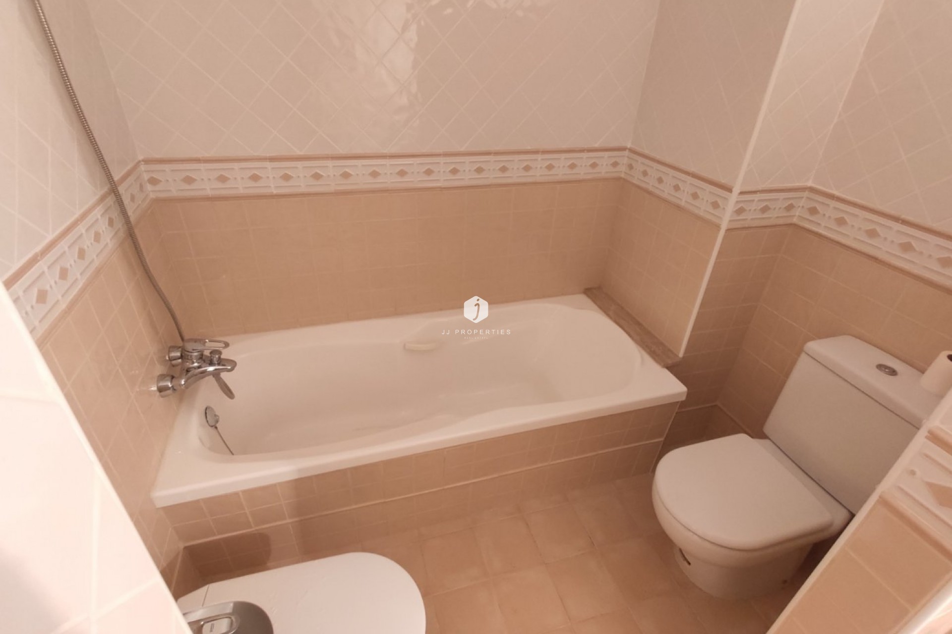 Segunda mano - Apartamento / piso -
Torrevieja - Puerto