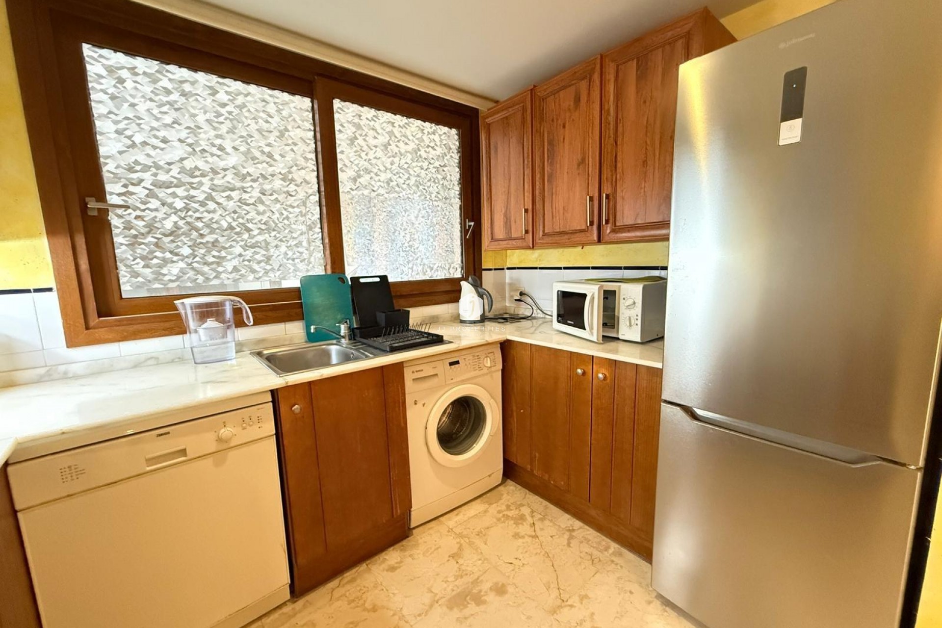 Segunda mano - Apartamento / piso -
Torrevieja - Punta prima