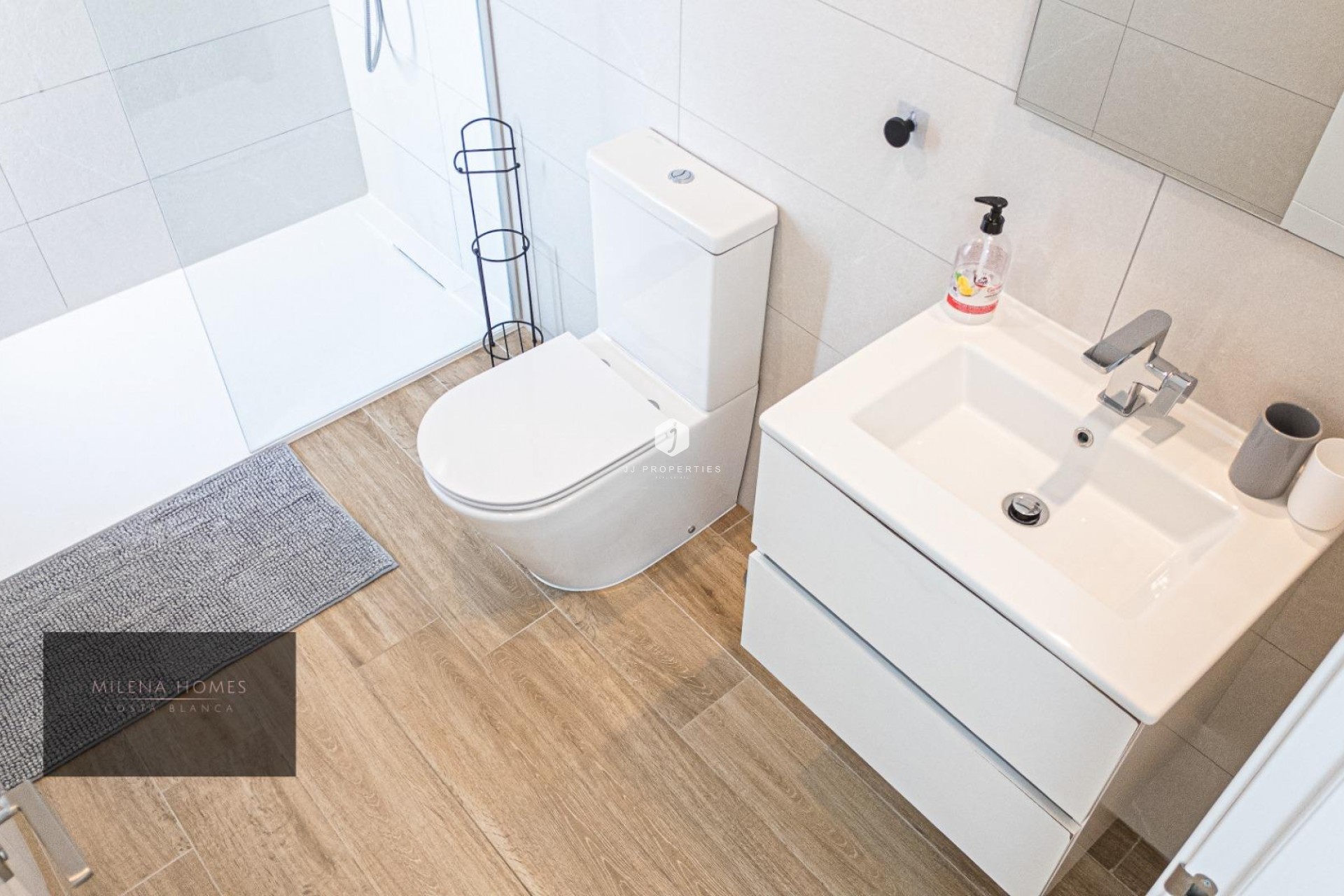 Segunda mano - Apartamento / piso -
Torrevieja - Punta prima