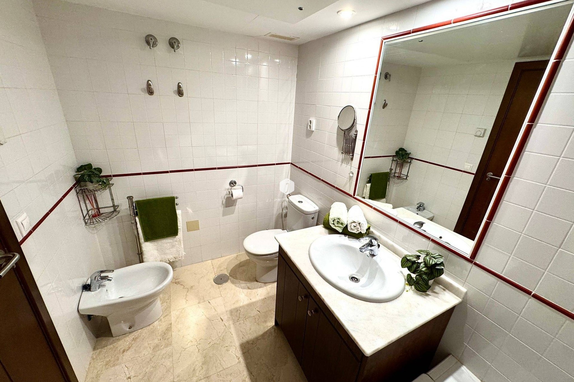 Segunda mano - Apartamento / piso -
Torrevieja - Punta prima