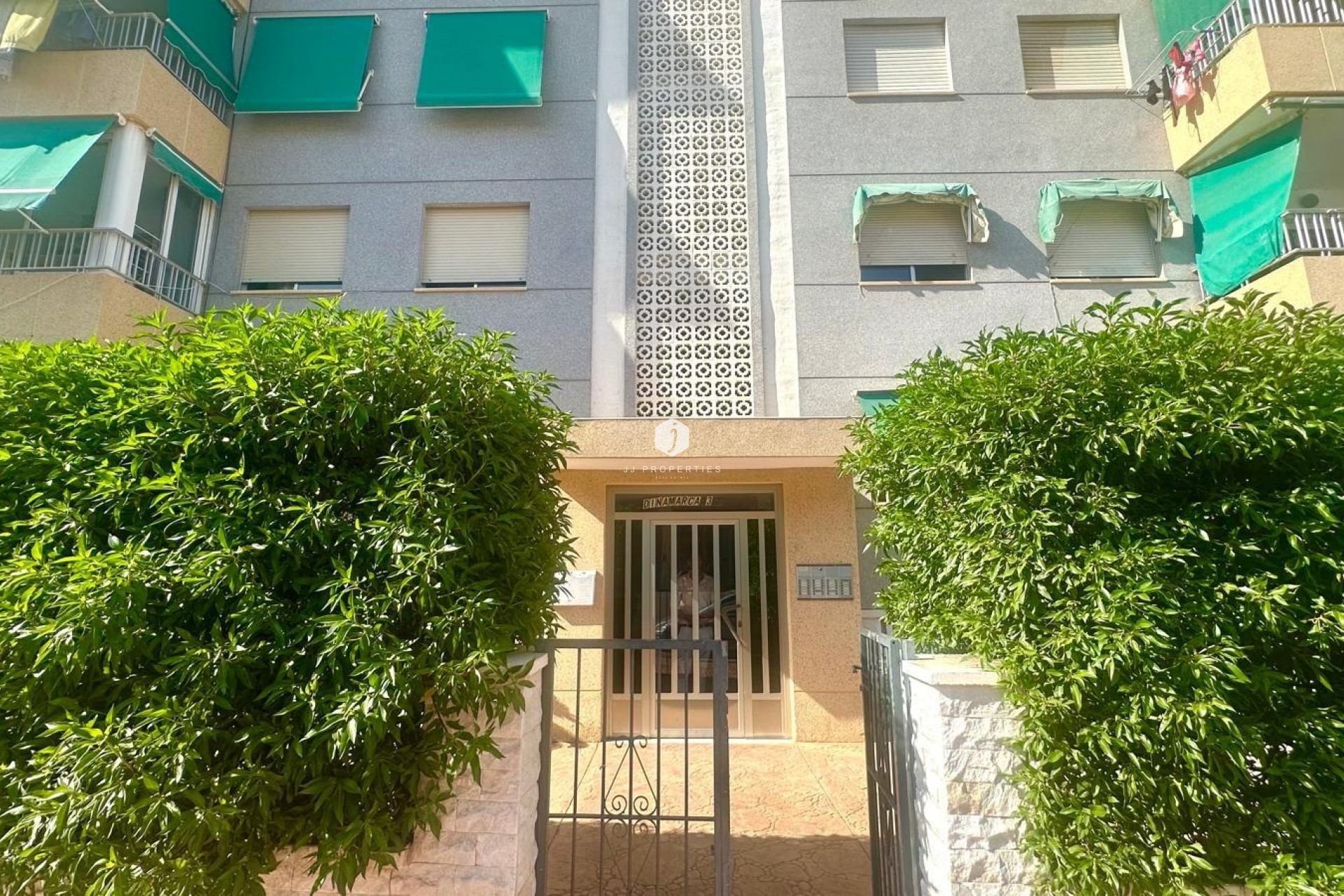Segunda mano - Apartamento / piso -
Torrevieja - Punta prima