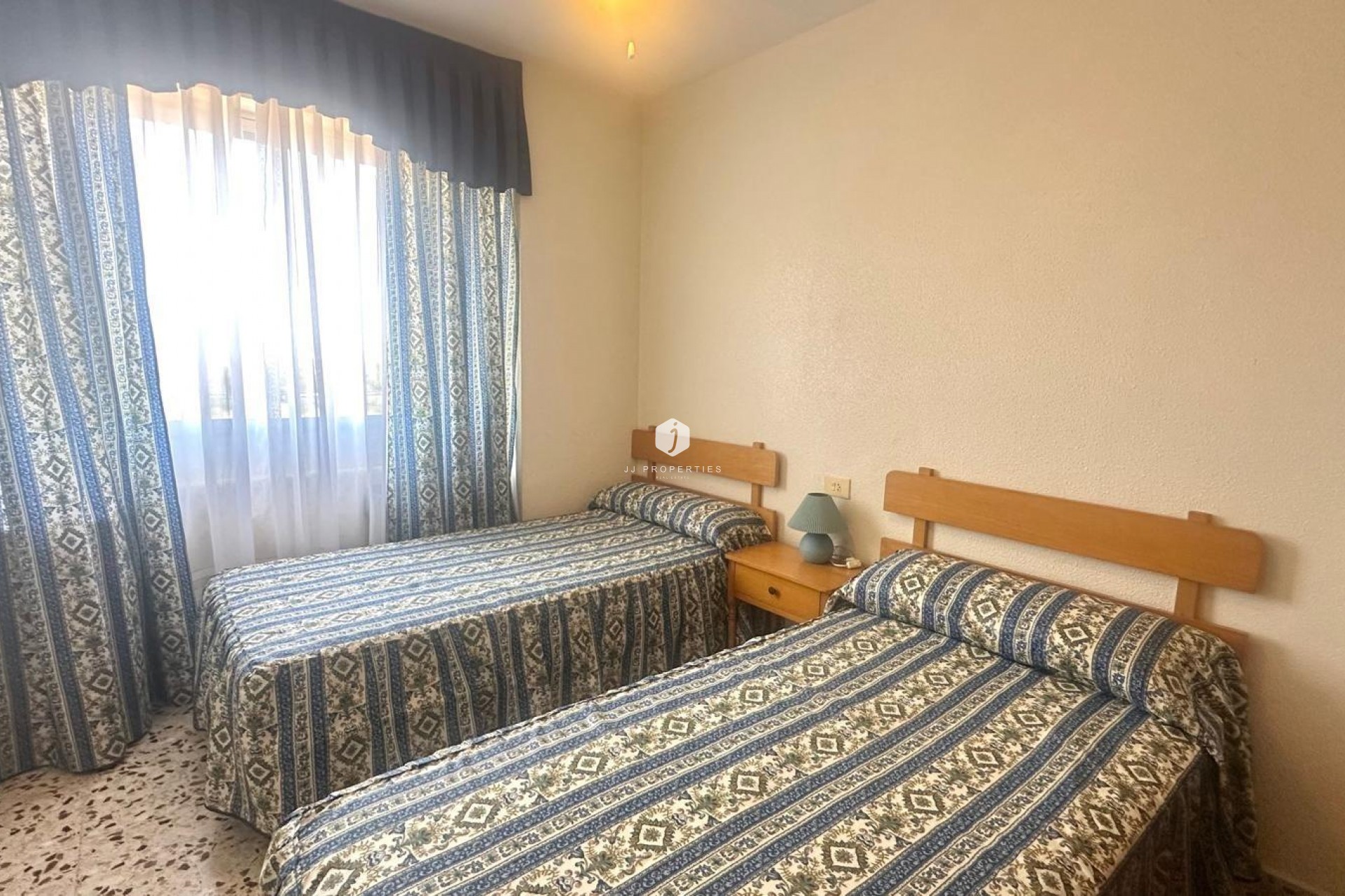 Segunda mano - Apartamento / piso -
Torrevieja - Punta prima