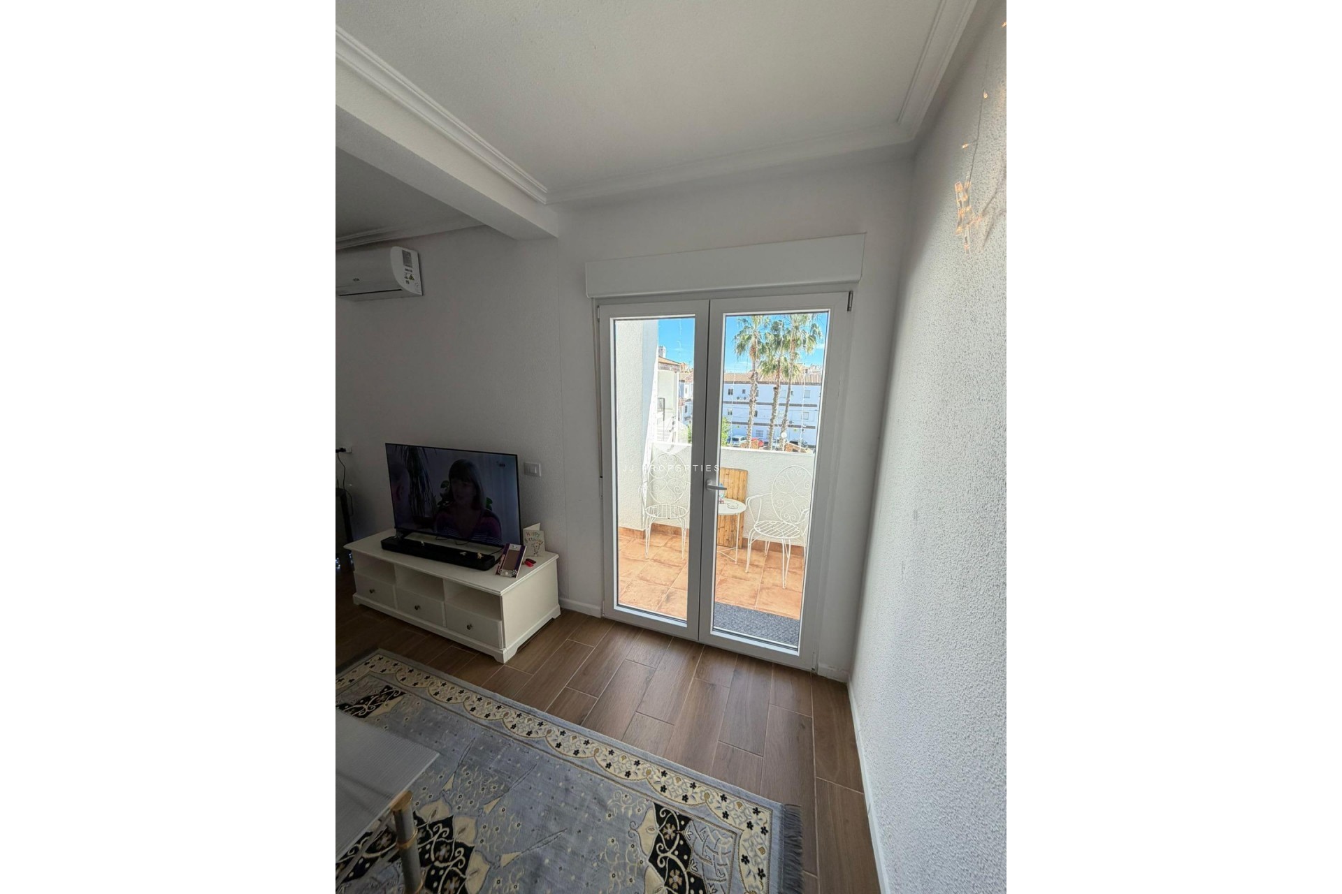 Segunda mano - Apartamento / piso -
Torrevieja - Punta prima