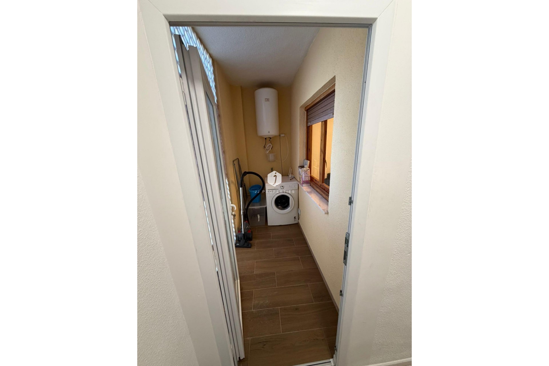 Segunda mano - Apartamento / piso -
Torrevieja - Punta prima