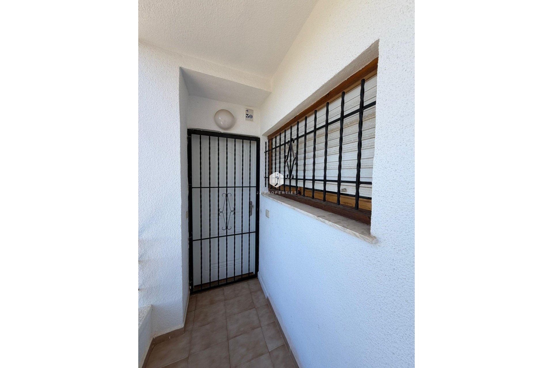 Segunda mano - Apartamento / piso -
Torrevieja - Punta prima