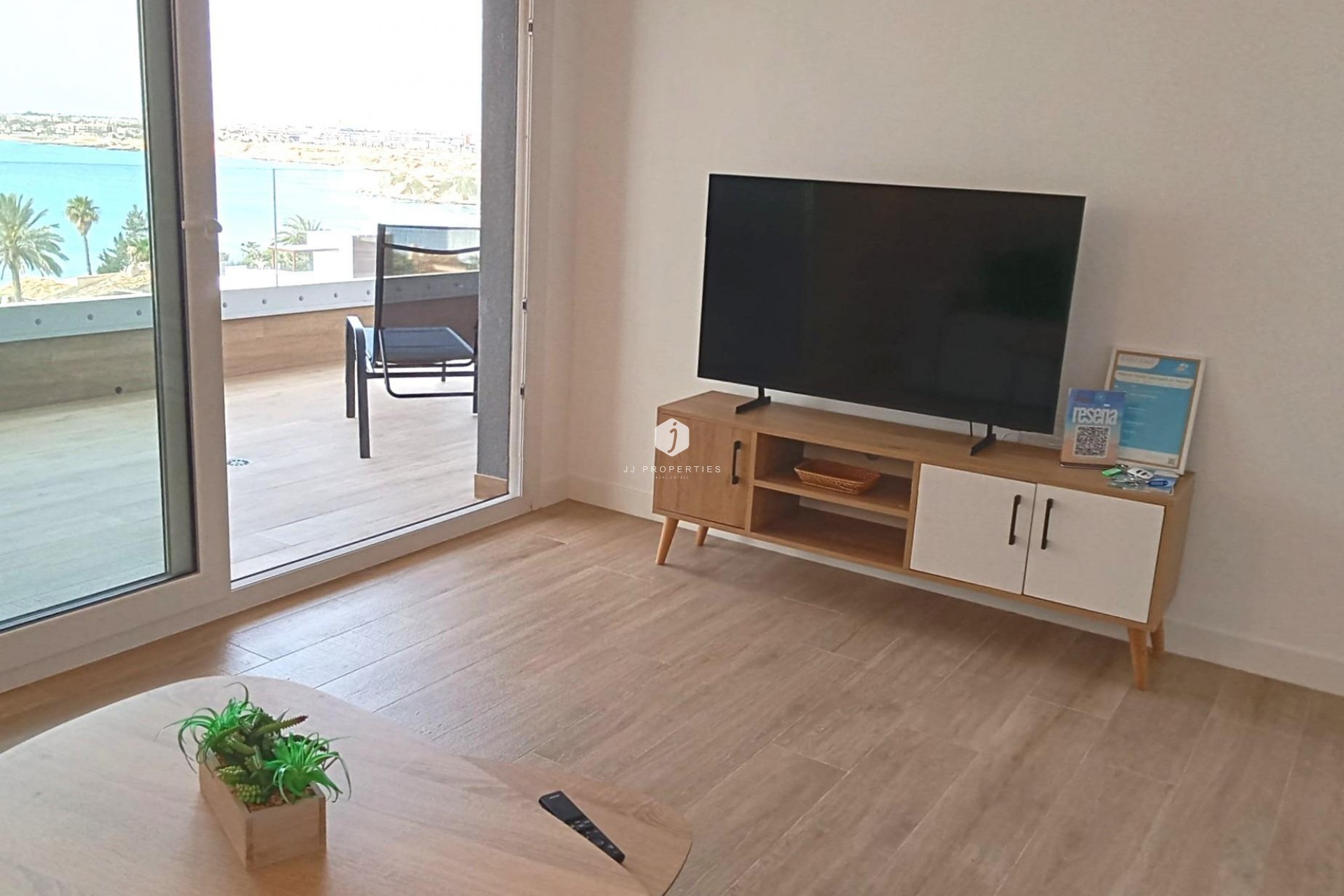 Segunda mano - Apartamento / piso -
Torrevieja - Punta prima