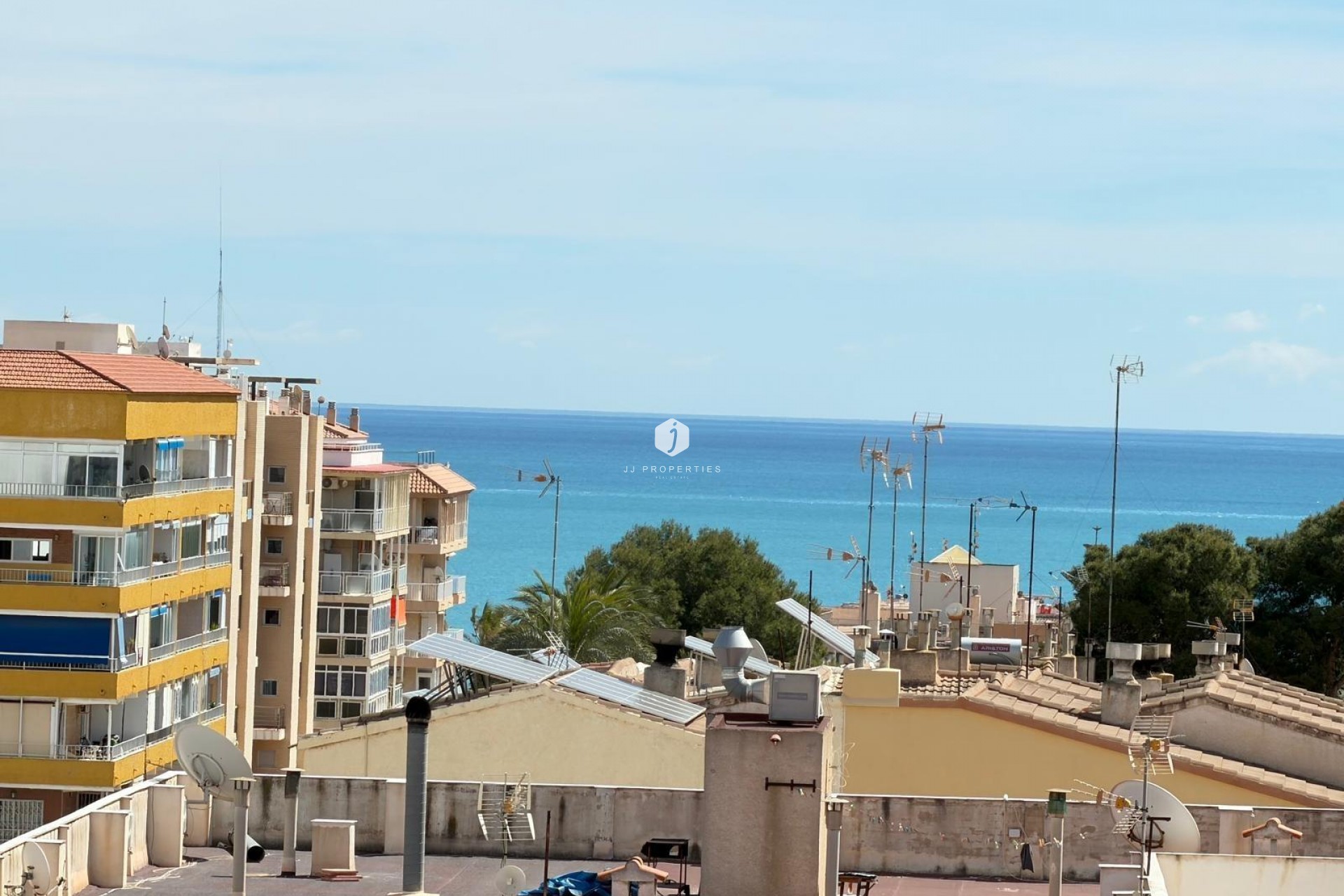 Segunda mano - Apartamento / piso -
Torrevieja - Punta prima
