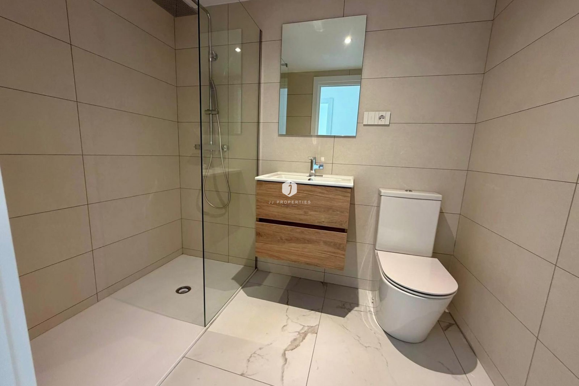 Segunda mano - Apartamento / piso -
Torrevieja - Punta prima