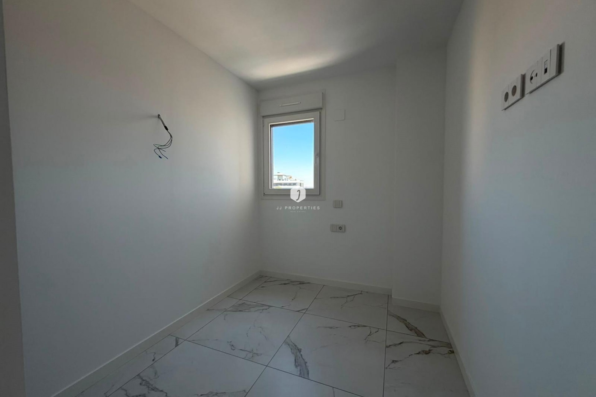 Segunda mano - Apartamento / piso -
Torrevieja - Punta prima