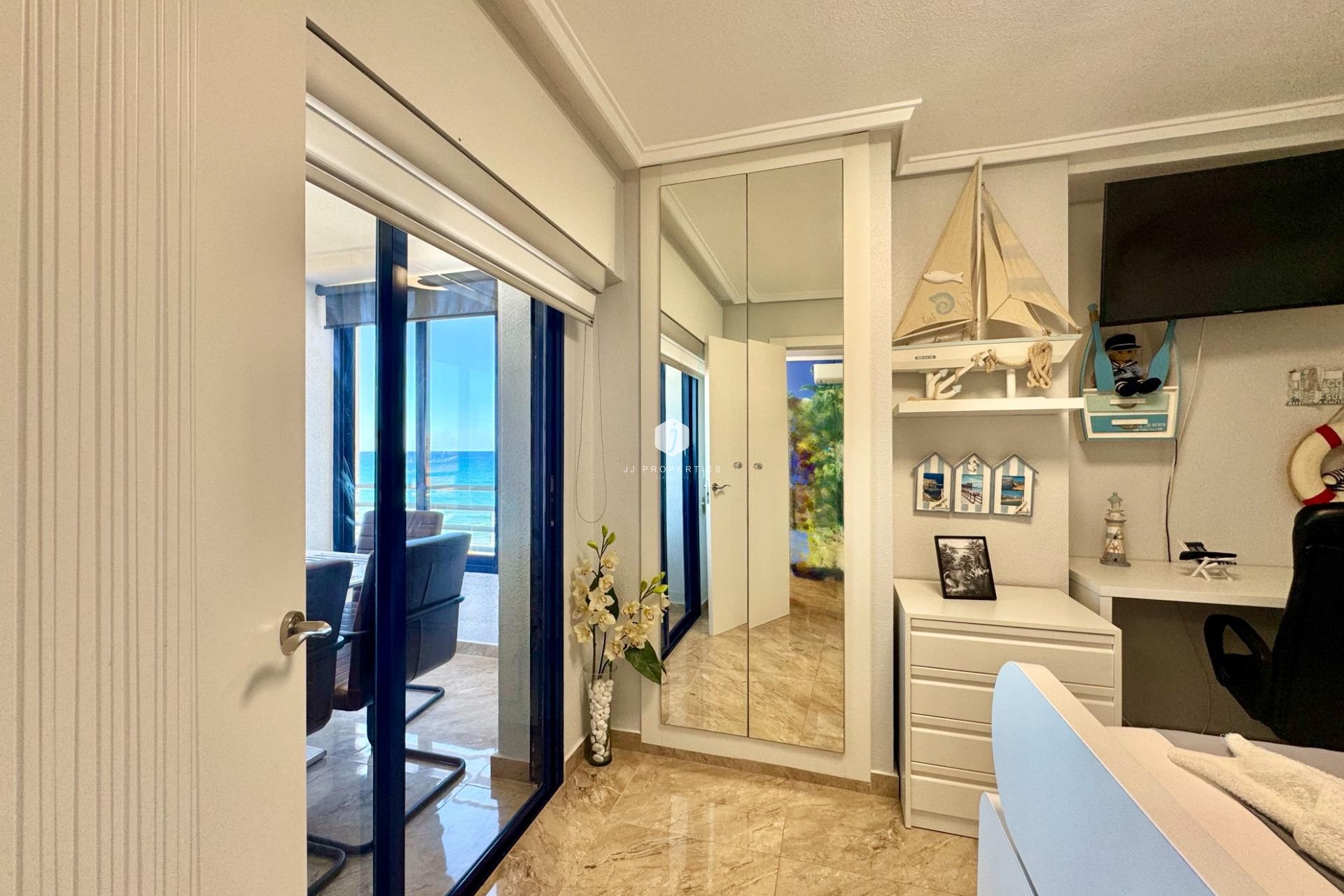 Segunda mano - Apartamento / piso -
Torrevieja - Torre la mata