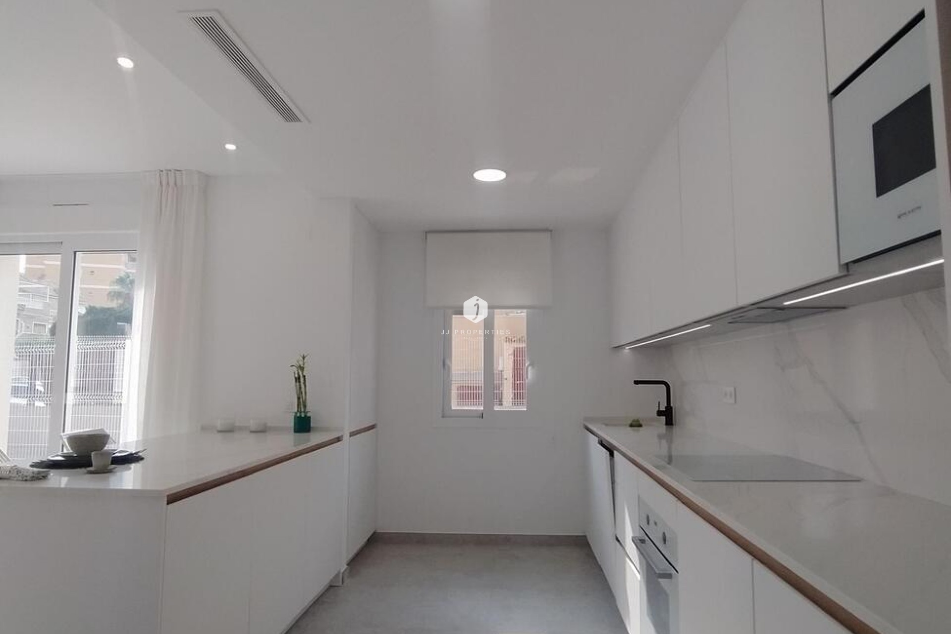 Segunda mano - Apartamento / piso -
Torrevieja - Torreblanca
