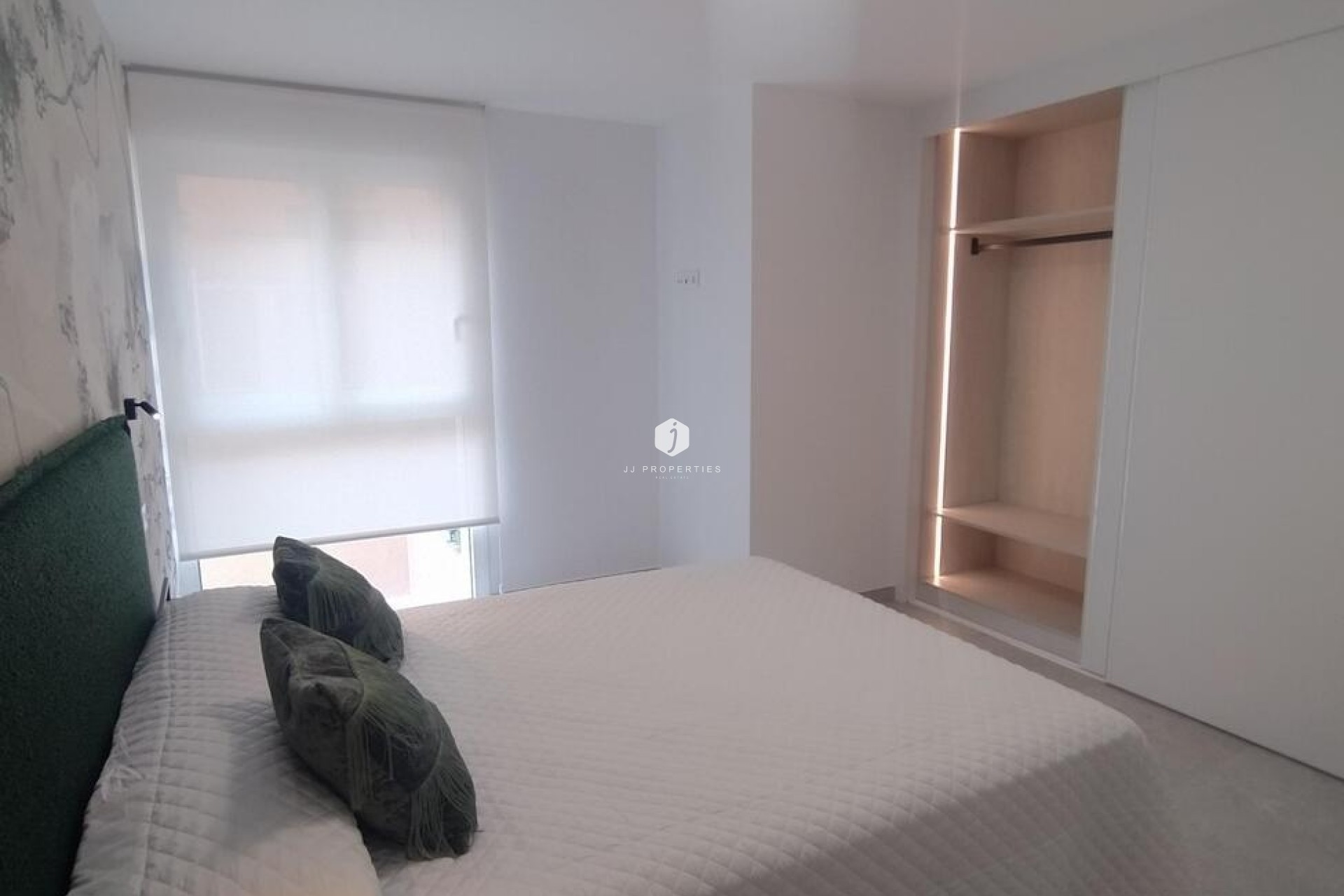 Segunda mano - Apartamento / piso -
Torrevieja - Torreblanca