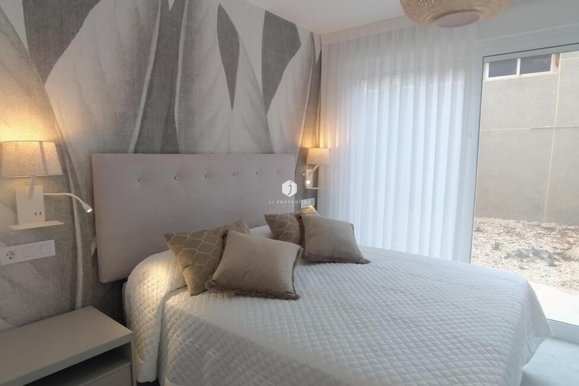 Segunda mano - Apartamento / piso -
Torrevieja - Torreblanca