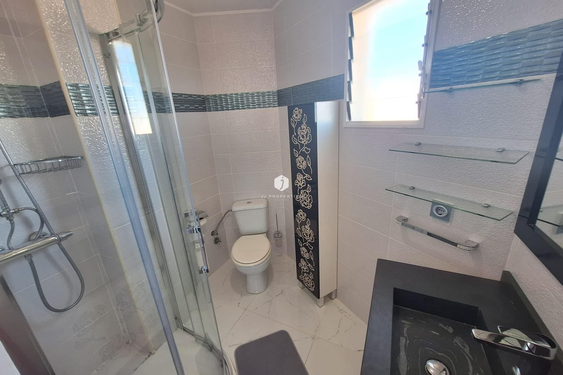 Segunda mano - Apartamento / piso -
Torrevieja - Torrejón