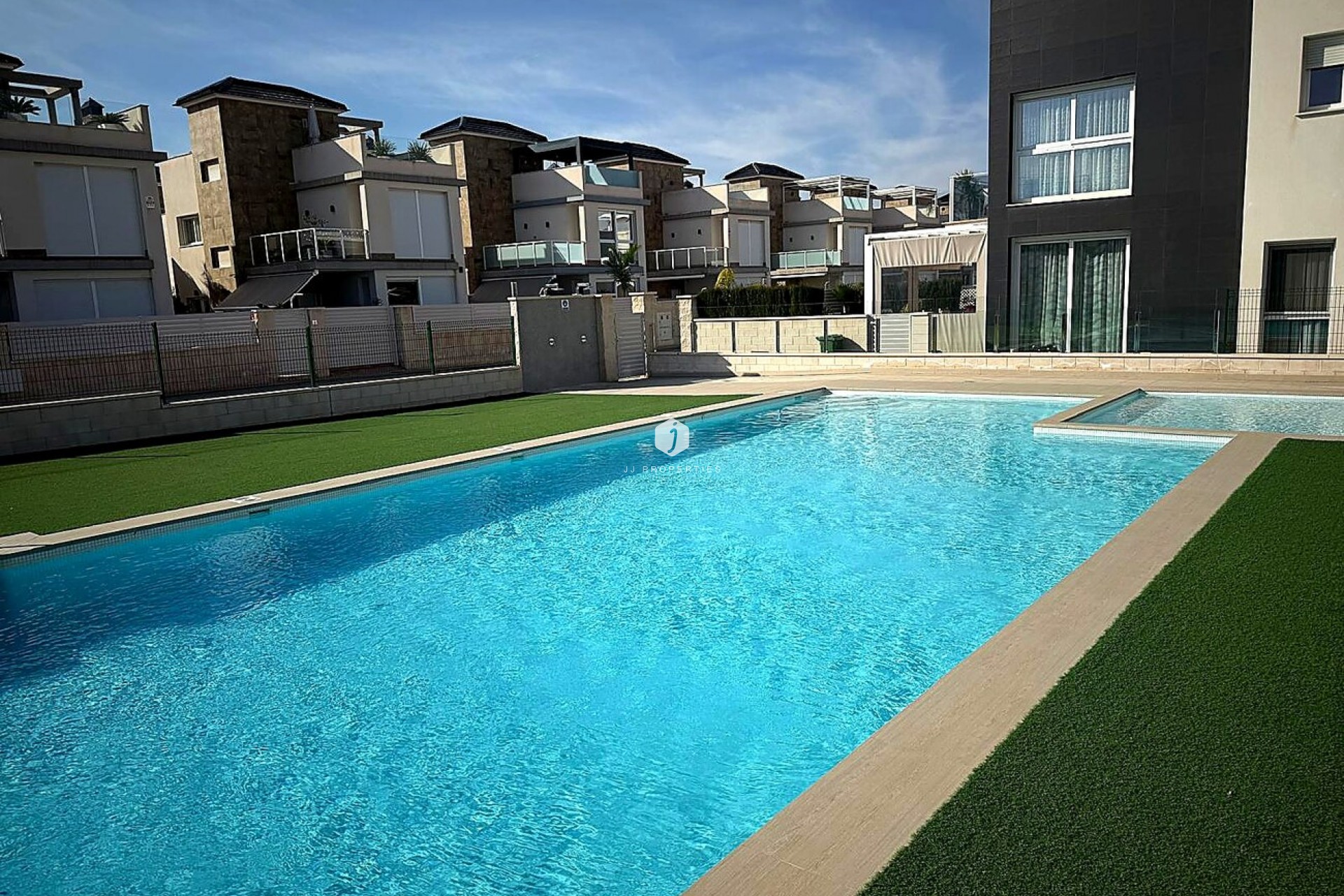 Segunda mano - Apartamento / piso -
Torrevieja - Torreta Florida