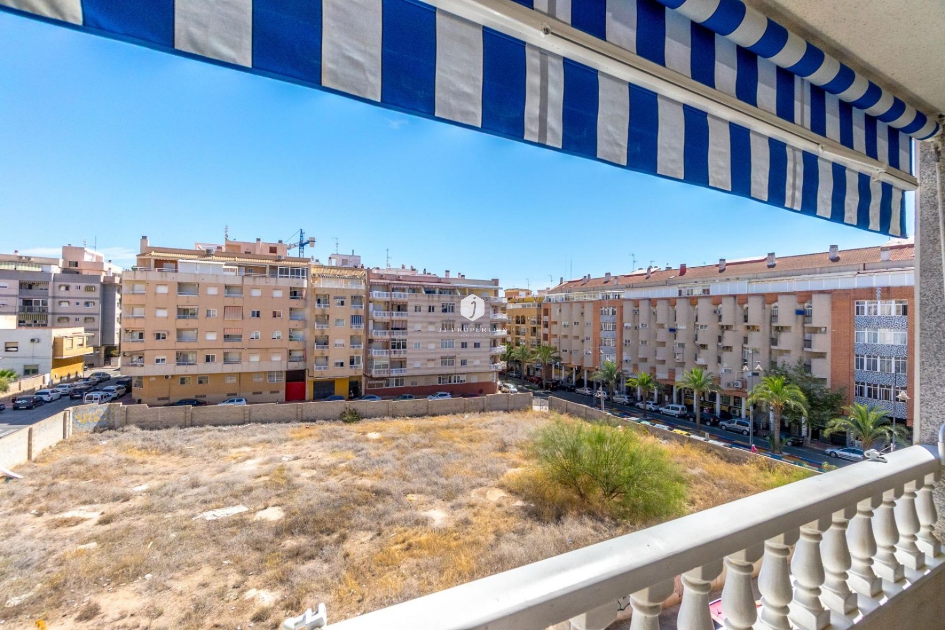 Segunda mano - Apartamento / piso -
Torrevieja - Torrevieja Centro