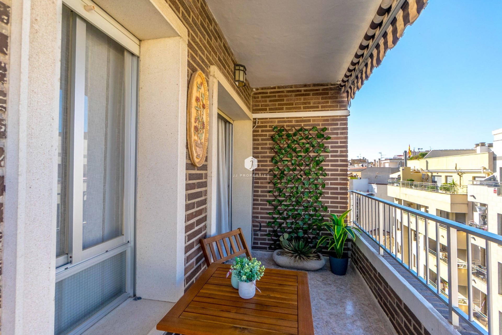 Segunda mano - Apartamento / piso -
Torrevieja - Torrevieja Centro