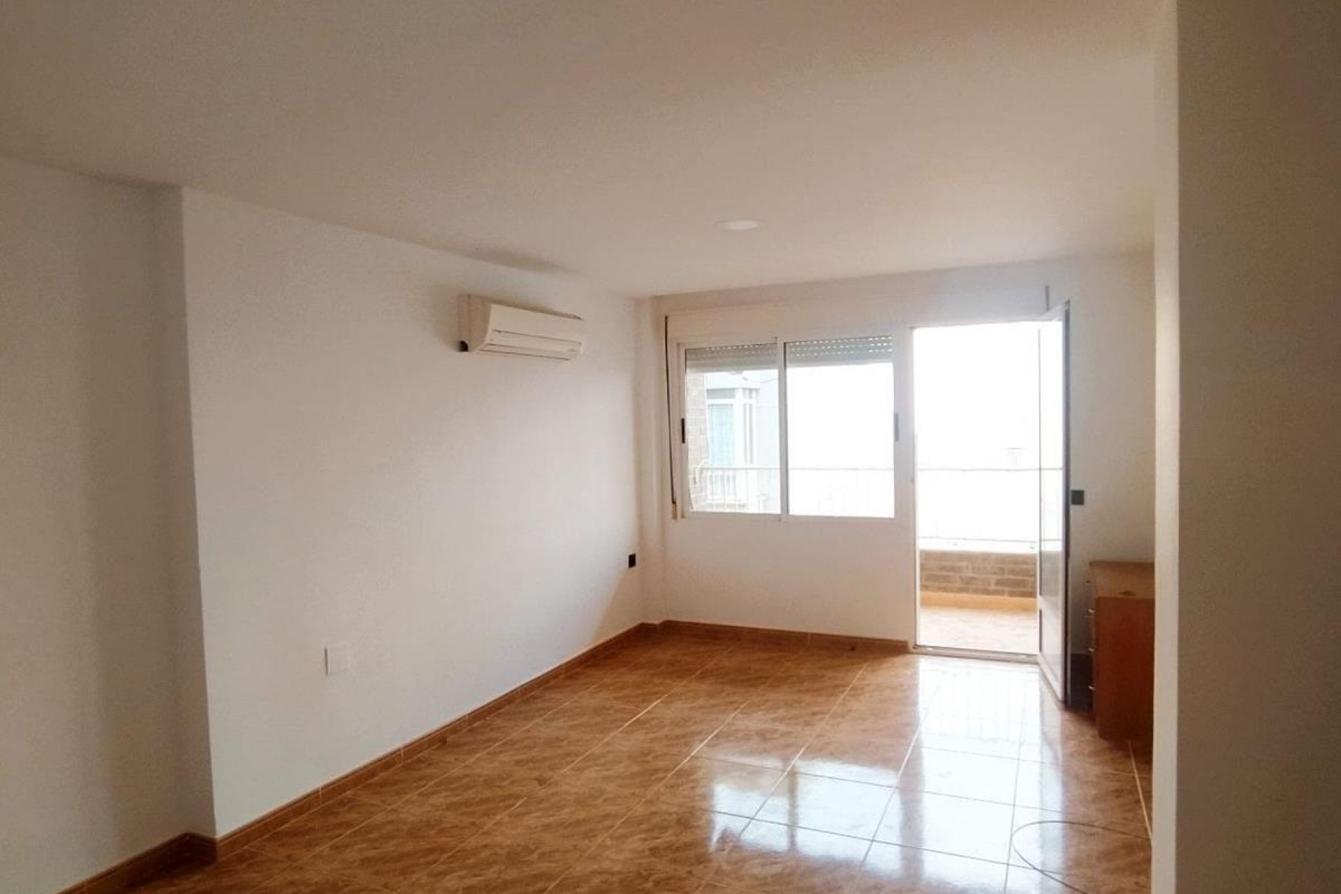 Segunda mano - Apartamento / piso -
Torrevieja