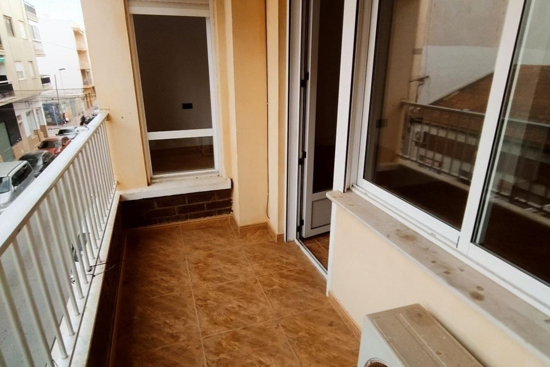 Segunda mano - Apartamento / piso -
Torrevieja