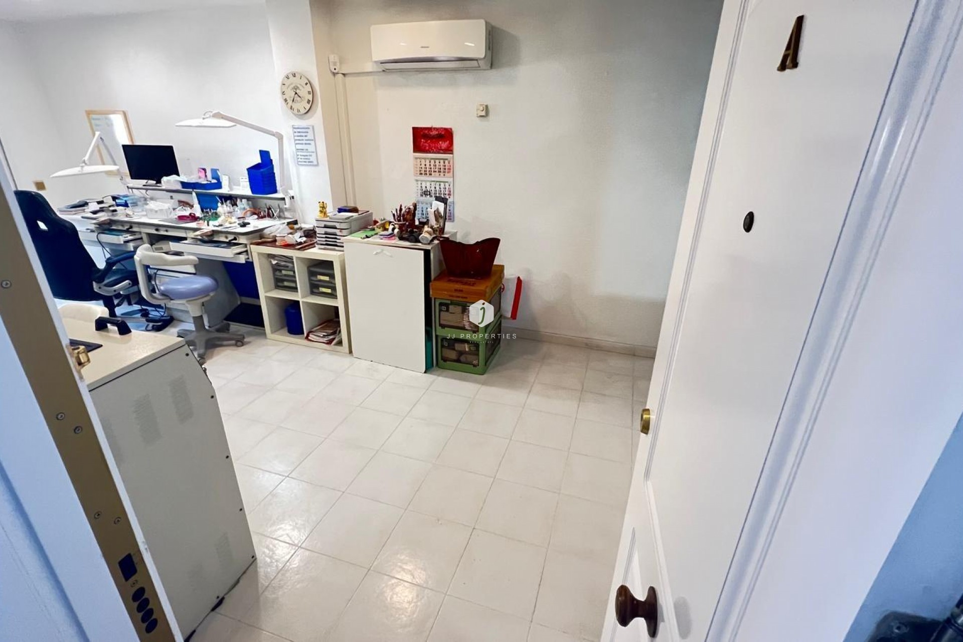 Segunda mano - Apartamento / piso -
Torrevieja