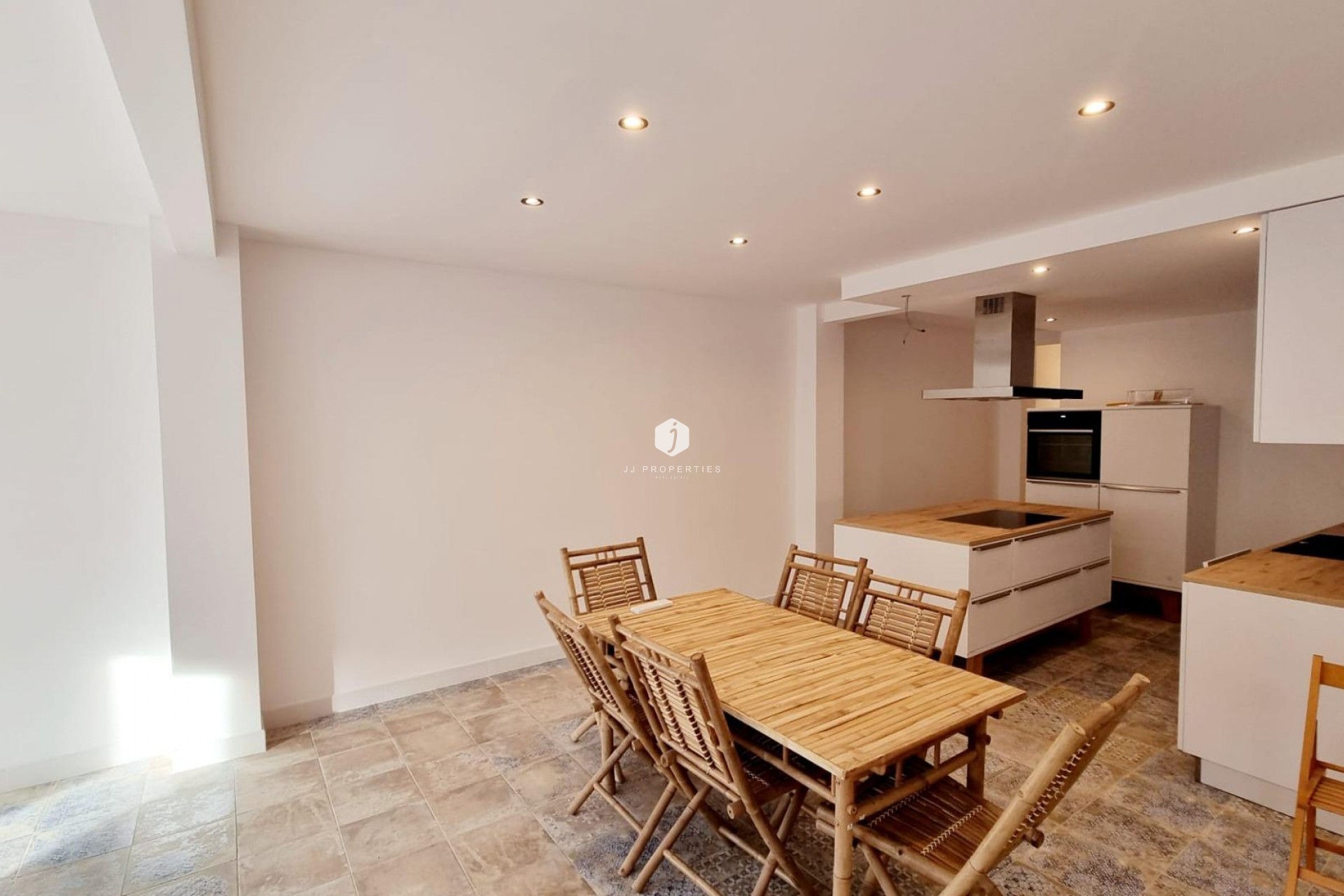 Segunda mano - Apartamento / piso -
Torrevieja