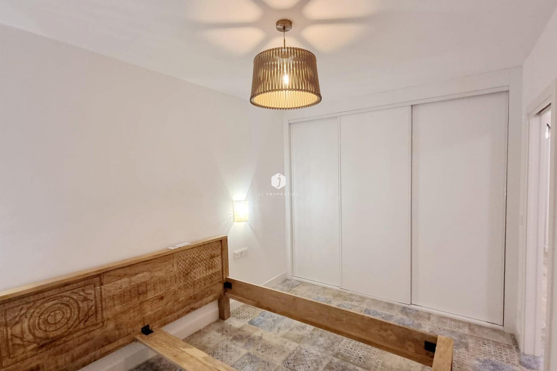 Segunda mano - Apartamento / piso -
Torrevieja