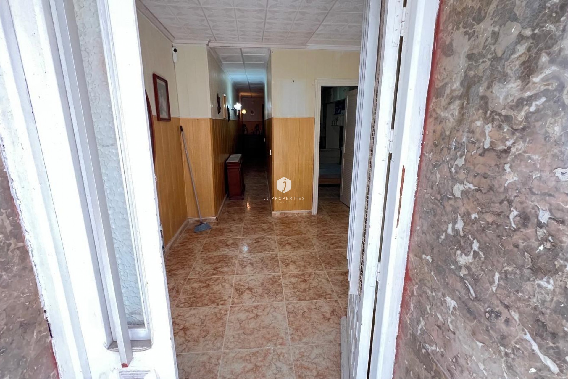 Segunda mano - Apartamento / piso -
Torrevieja