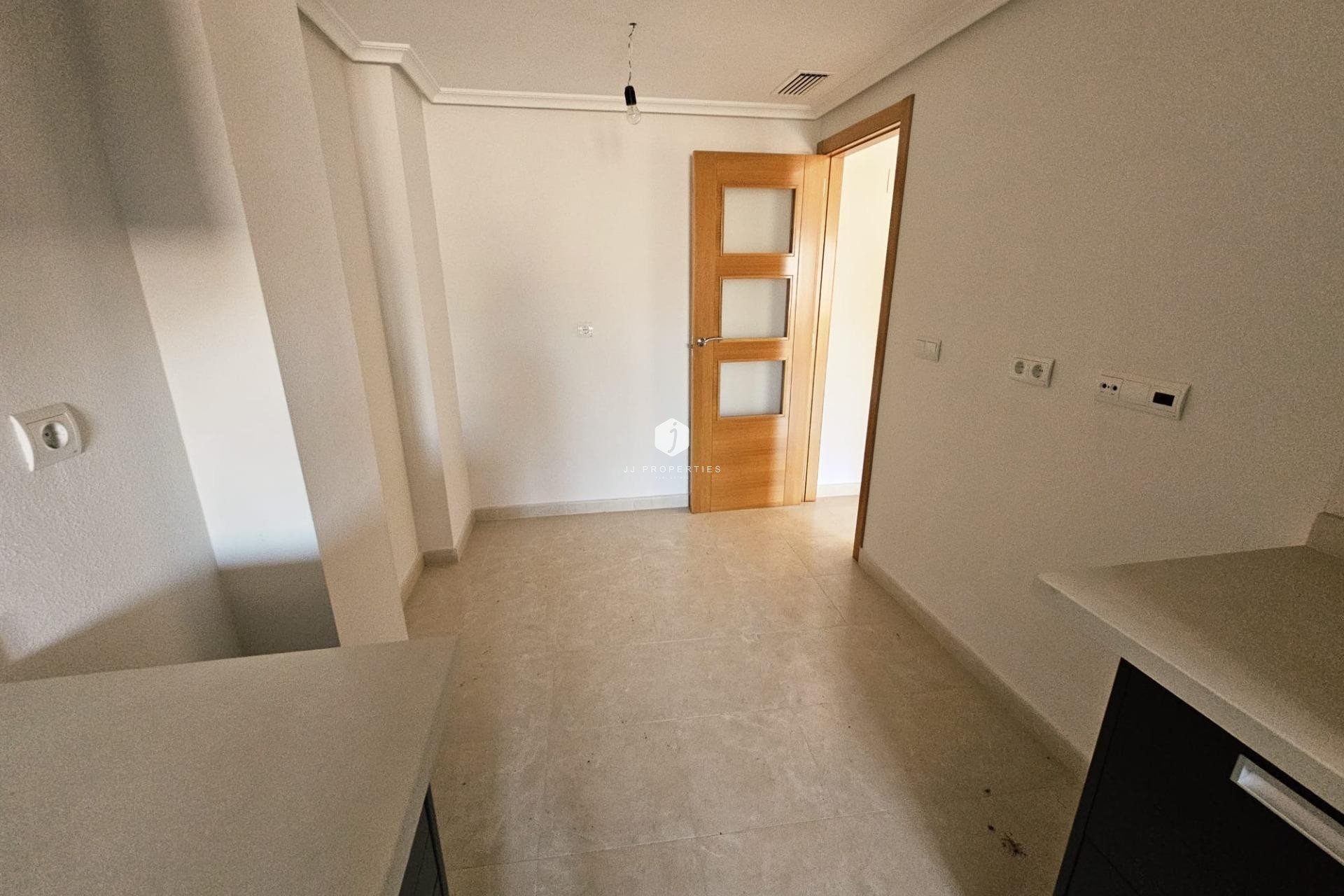 Segunda mano - Apartamento / piso -
Torrevieja