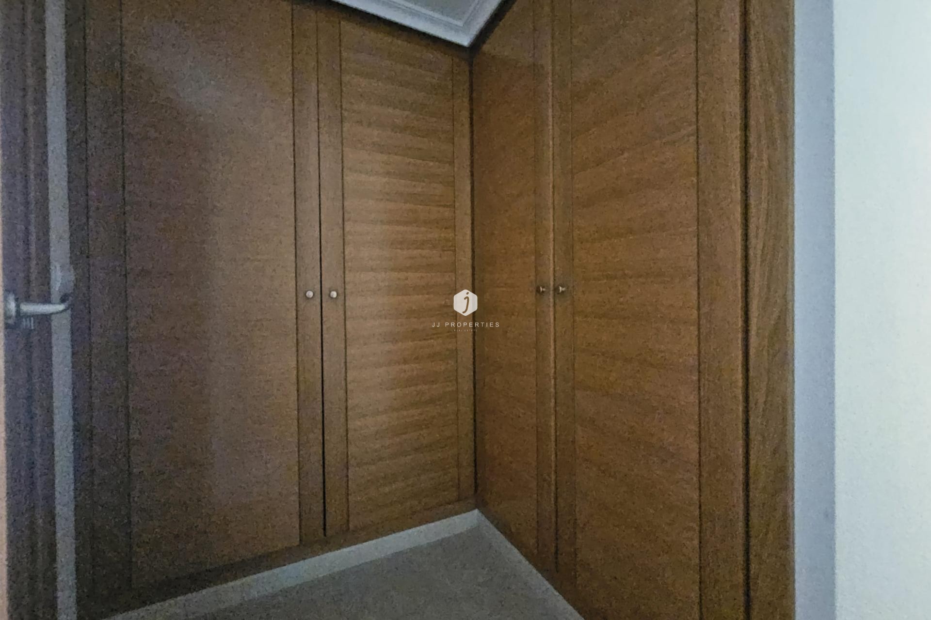 Segunda mano - Apartamento / piso -
Torrevieja