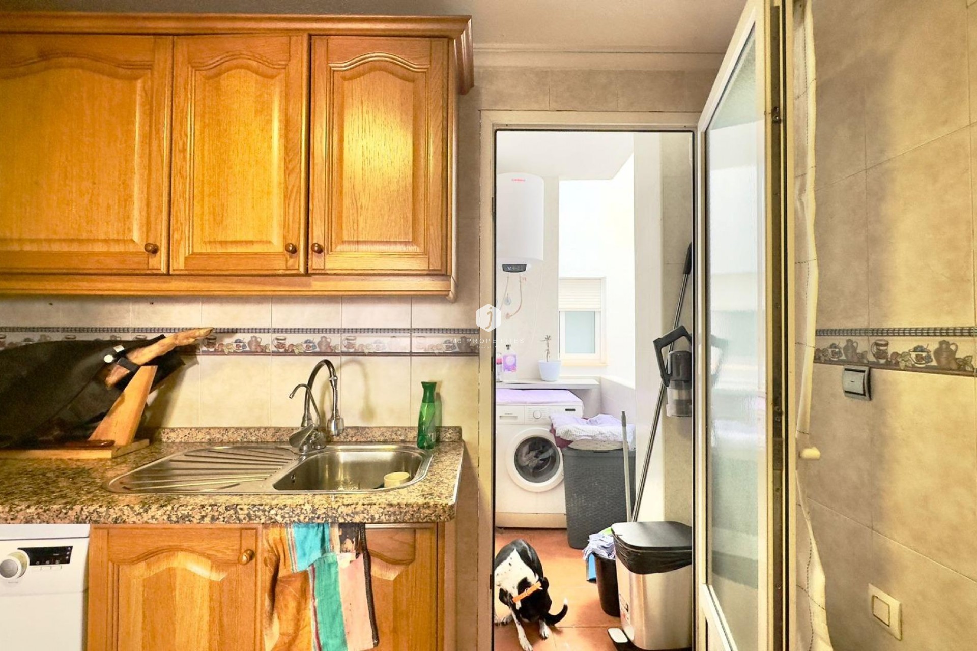 Segunda mano - Apartamento / piso -
Torrevieja