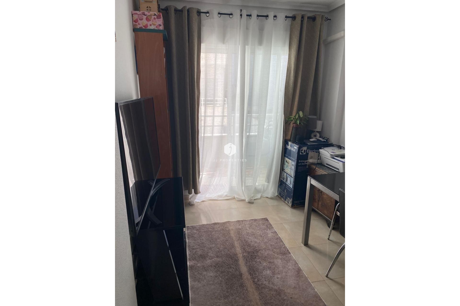 Segunda mano - Apartamento / piso -
Torrevieja