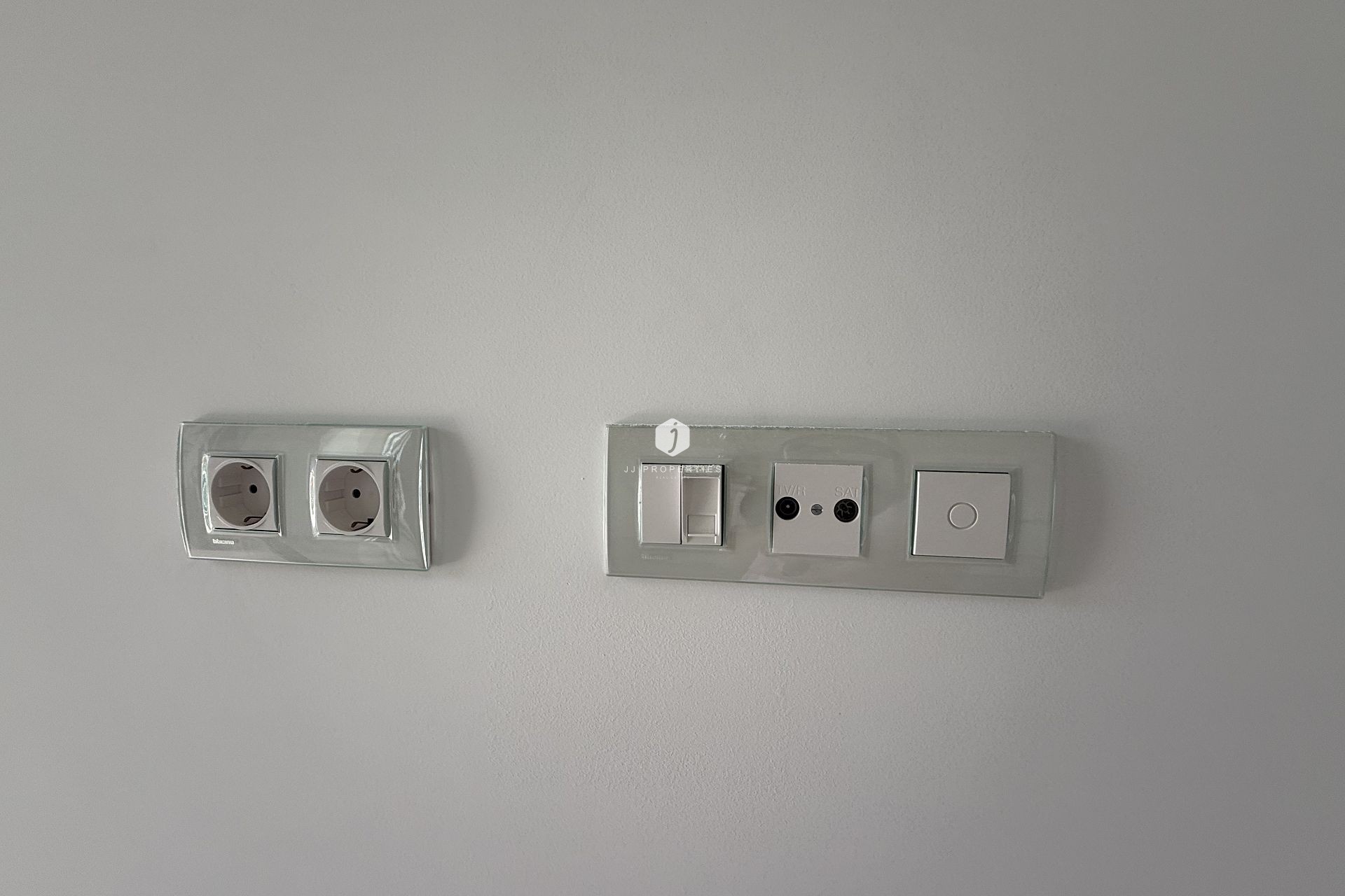 Segunda mano - Ático -
San Miguel de Salinas - Inland