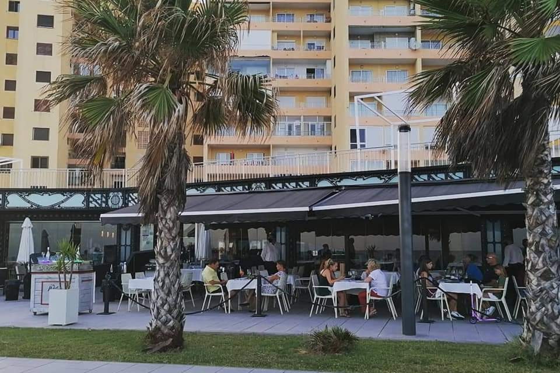 Segunda mano - Ático -
Torrevieja - aguas nuevas