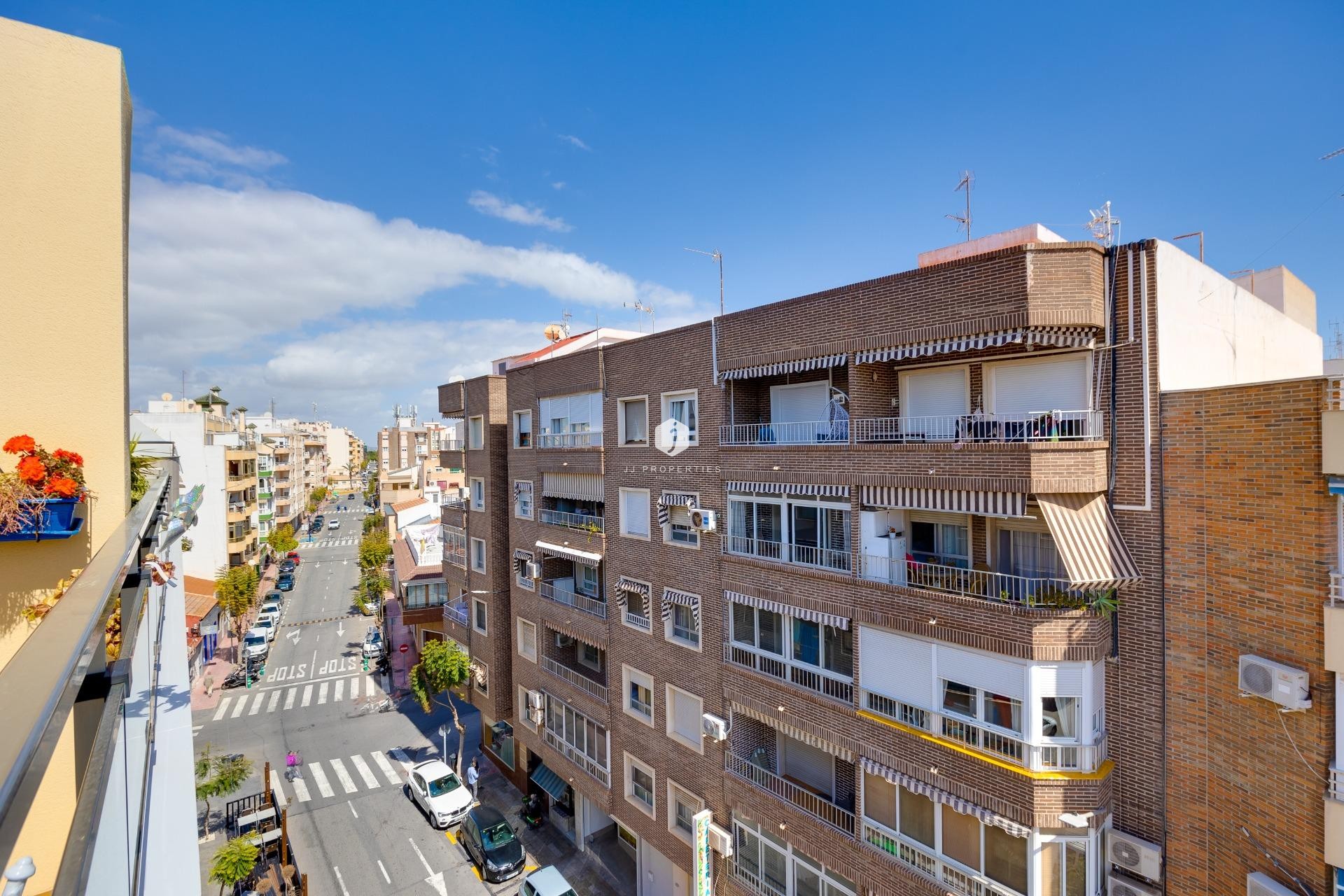 Segunda mano - Ático -
Torrevieja - Centro